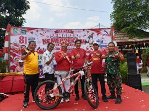 Bhabinkamtibmas Cimuning Gelar Olahraga Bersama untuk Meriahkan HUT ke-81 RI