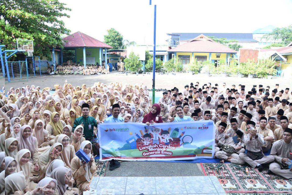 BRK Syariah Tanamkan Budaya Menabung Sejak Dini Lewat Literasi Keuangan di SMAN 1 Bengkalis