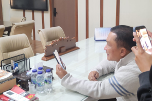 Bupati Dian Minta Travel Bertanggung Jawab atas Gagal Terbang 95 Jemaah Umrah Kuningan