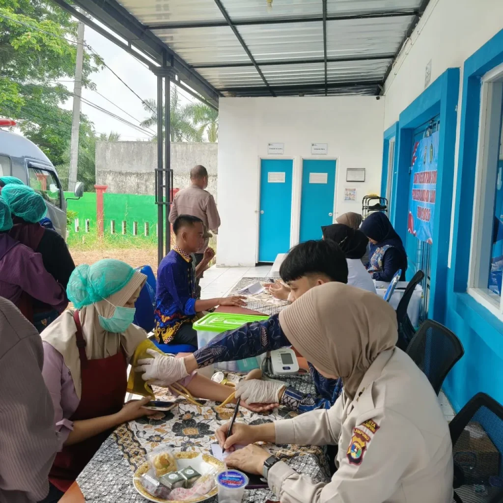 Dokkes Polresta Bandar Lampung Gelar Pemeriksaan Kesehatan Petugas SPPG untuk Jaga Kebugaran