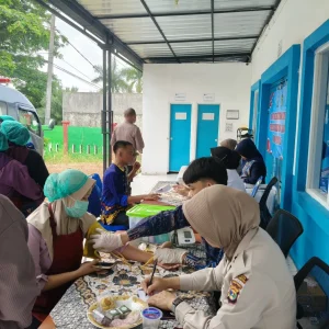 Dokkes Polresta Bandar Lampung Gelar Pemeriksaan Kesehatan Petugas SPPG untuk Jaga Kebugaran