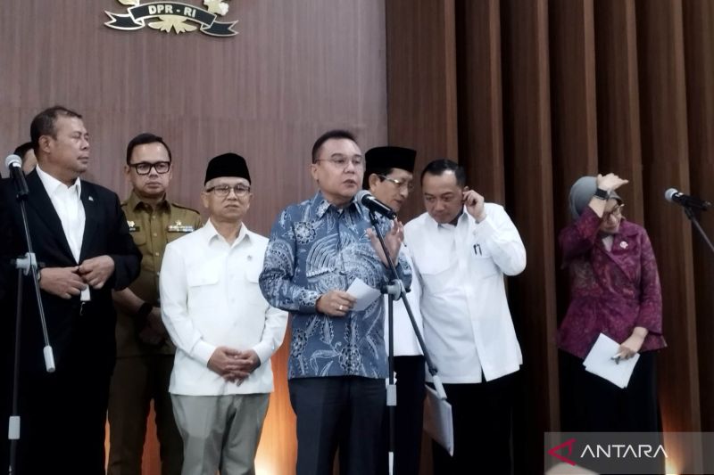 DPR dan Pemerintah Finalisasi Aturan Status dan Kuota Guru PPPK Menuju Pengangkatan PNS
