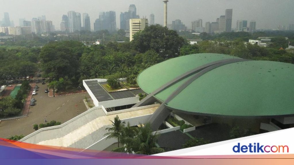 DPR Sepakati RUU Migas sebagai Usul Inisiatif dalam Rapat Paripurna