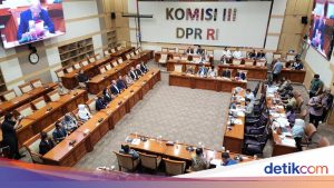 DPR Setujui 11 Hakim Agung dan 3 Hakim Ad Hoc: Ini Daftar Lengkapnya