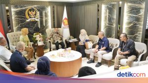DPR Sukses Kawal Pembayaran Hak Karyawan PT Pos Rp 158 Miliar
