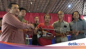 Eko Suwanto Salurkan 13 Unit Alat Mitigasi Bencana untuk Yogyakarta