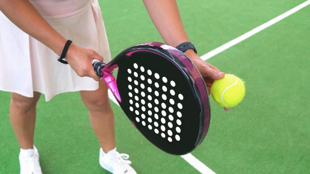 Fitness Travel: Tren Gen Z Berolahraga sambil Wisata, dari Padel di Spanyol hingga Maraton di Tokyo