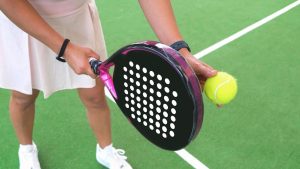 Fitness Travel: Tren Gen Z Berolahraga sambil Wisata, dari Padel di Spanyol hingga Maraton di Tokyo
