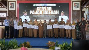 Gebyar Pajak 2026: Pemkab Kebumen Beri Apresiasi Wajib Pajak Teladan dan Salurkan Bagi Hasil Desa
