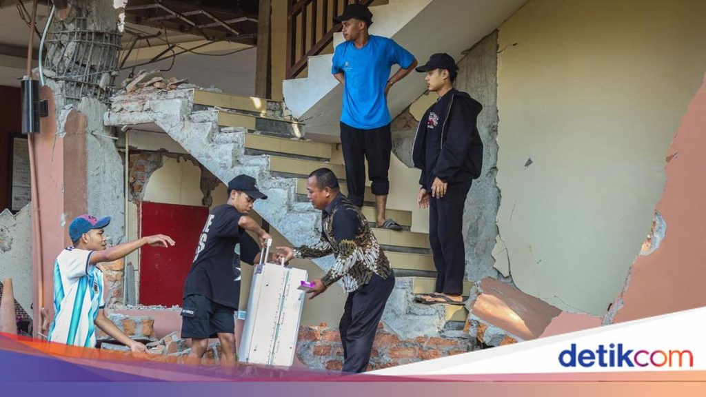 Gempa Magnitudo 7 di NTT: Korban Jiwa Bertambah, 14 Tewas dan 13 Luka-Luka