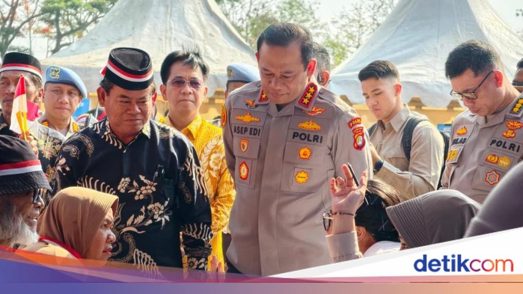 Kapolda Metro Jaya Gelar Bakti Sosial dan Layanan Kesehatan di Bekasi Menyambut HUT RI