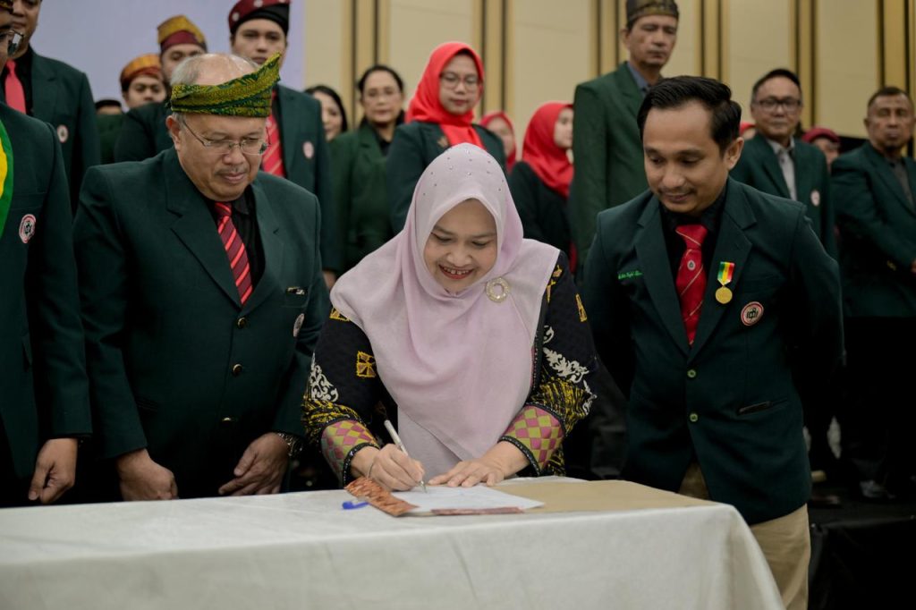 Kasmarni Resmi Lantik Pengurus IDI Bengkalis, Tekankan Pentingnya Pelayanan Kesehatan Berkualitas