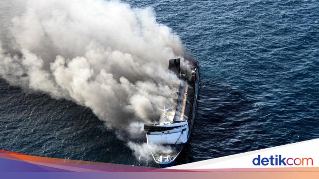 Kebakaran KMP Mutiara Sentosa: Komisi V DPR Panggil Kemenhub untuk Klarifikasi