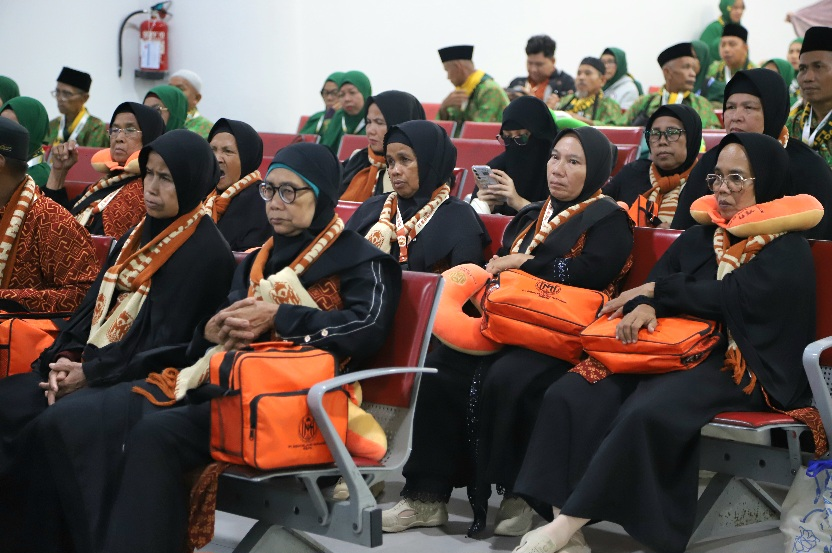 Kemenag Sumbar Siap Tindak Tegas Travel Umrah Ilegal