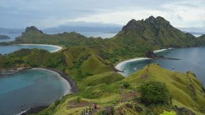 Kemenpar Buka Suara Soal Kapal Rombongan Artis yang Diizinkan Masuk ke Pulau Padar