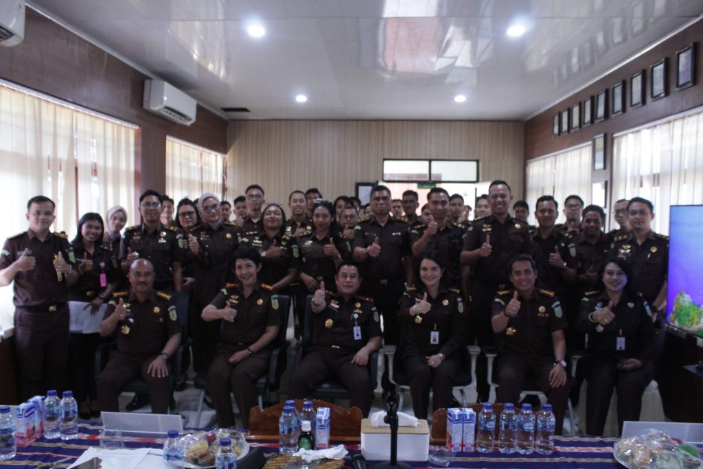 Kepala Kejaksaan Tinggi NTT Tinjau Langsung Kinerja Kejaksaan Negeri Sumba Barat