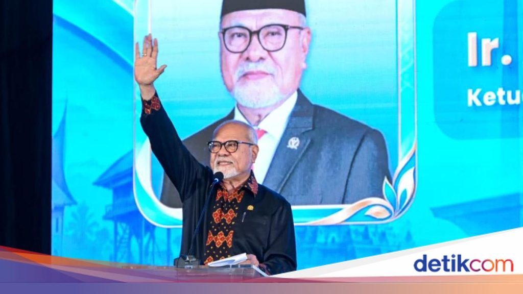 Ketua Badan Sosialisasi MPR Ajak Pelajar LCC Empat Pilar Peduli Bencana NTT