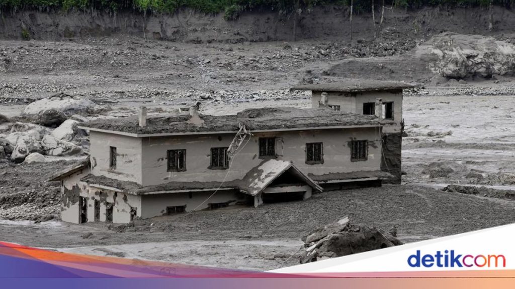 Korban Banjir Bandang Nepal-Tibet Bertambah, 633 Orang Meninggal