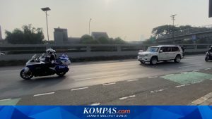 Lalu Lintas di Depan Gedung DPR Sempat Ditutup saat Prabowo Melintas, Klakson Bersahutan
