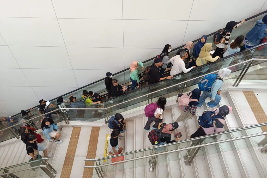 Lindungi Jantung Anda dengan Kebiasaan Sederhana: Naik Tangga dan Berjalan Kaki Setiap Hari