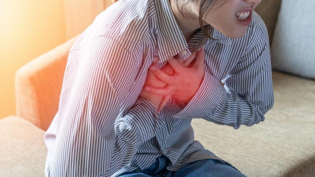 Memahami Perbedaan Jantung Berdebar Biasa dengan Aritmia Menurut Dokter