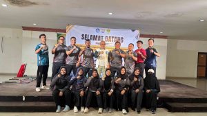 Mengenal Olahraga Hoki: Sosialisasi Seru untuk Murid SD di Pulau Merak Kecil