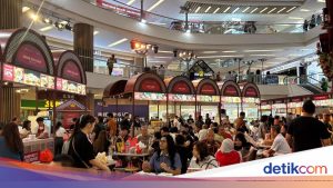 Menikmati Kelezatan Kuliner di Festival Kampung Legendaris Jakarta Barat