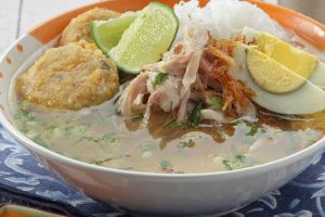 Menjelajahi Kelezatan Kuliner Khas Kalimantan Selatan: Hidangan yang Menggugah Selera
