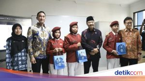Menkes Imbau Siswa Sekolah Rakyat Terapkan Kebiasaan Sikat Gigi yang Tepat
