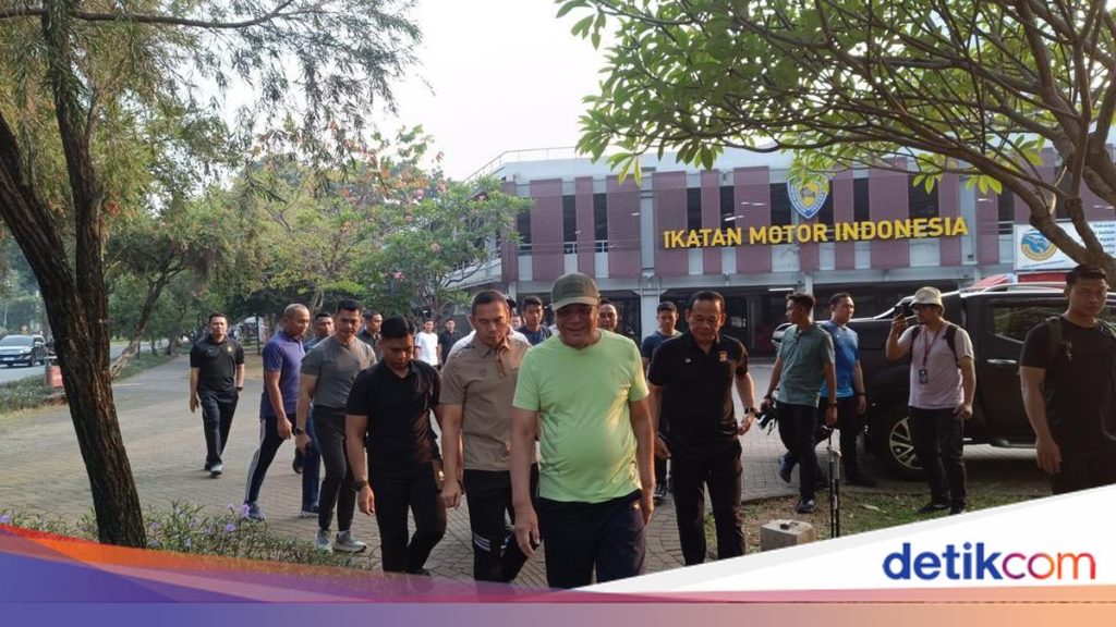 Menko Polkam, Kapolda Metro, dan Pangdam Jaya Gelar Olahraga Bersama di GBK Pagi Ini