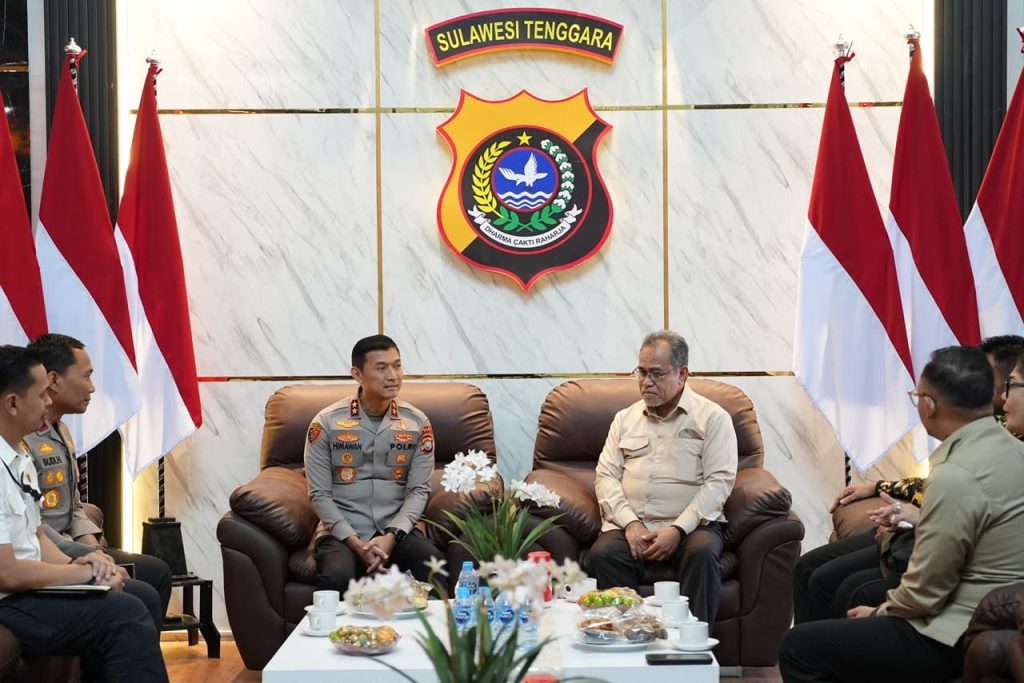 OJK Diskusikan Penegakan Hukum Sektor Jasa Keuangan Bersama Polda Sultra