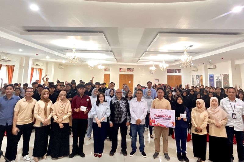 OJK Sulteng Genjot Literasi Keuangan dan Budaya Menabung Pelajar Melalui Program KEJAR
