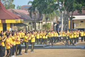 Olahraga Bersama Personel Polda Babel: Kunci Kebugaran dan Kekompakan