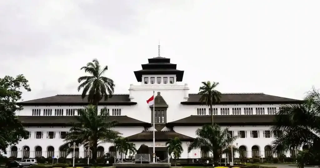 Pajak Hotel dan Restoran di Garut Dikembalikan ke Masyarakat Melalui Proyek Infrastruktur