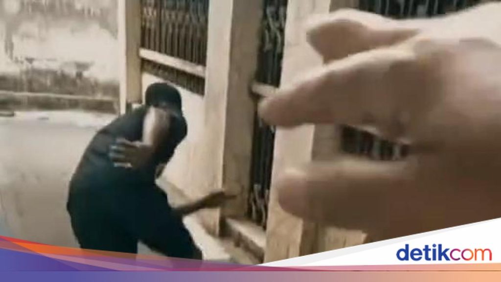 Penangkapan Dramatis Penikam Mahasiswa Stikes Kendedes Asal Papua