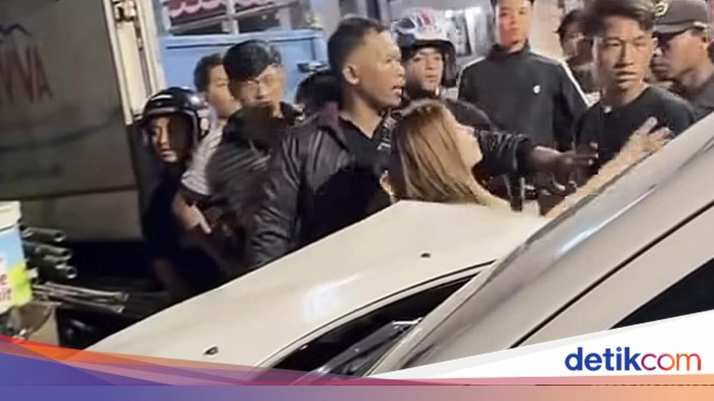 Pengemudi Mabuk Tabrak Pengendara Hingga Tewas di Surabaya