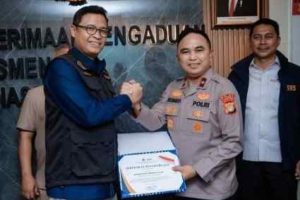 Penghargaan Dirjen Pajak untuk Polda Metro Jaya atas Pengungkapan Jaringan Meterai Palsu