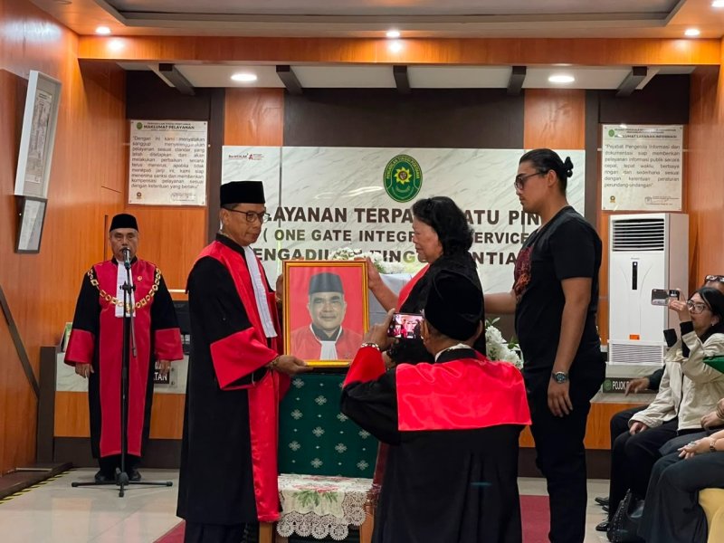 Penghormatan Terakhir untuk Hakim Tinggi Tarigan Muda Limbong: Duka Mendalam Keluarga dan Rekan