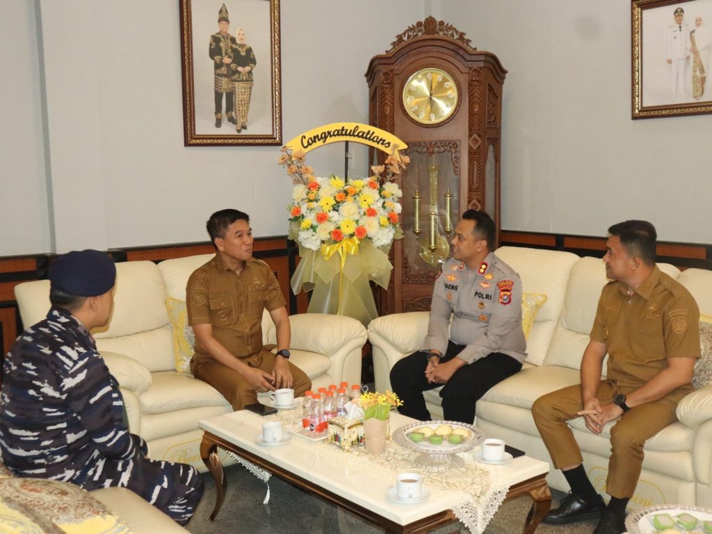 Perkuat Sinergi, Kapolres Konawe Selatan Lakukan Silaturahmi Perdana dengan Pemkab Konsel