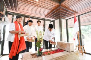 Pimpinan MPR Gelar Ziarah ke Makam Bung Hatta Jelang HUT ke-81 RI