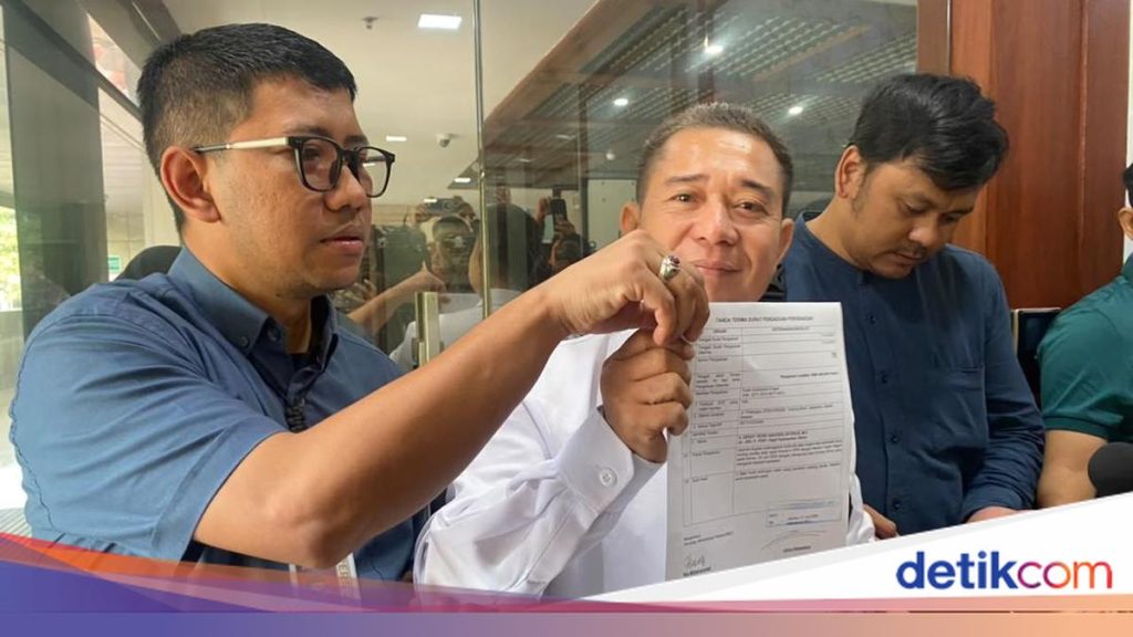 Polemik Deddy Sitorus PDIP dengan Wartawan Parlemen Berlanjut
