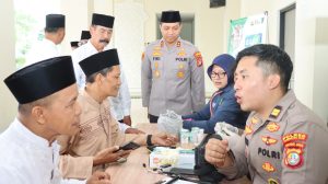 Polisi Gelar Layanan Kesehatan Gratis di Masjid Al Fattah pada Jumat Sehat