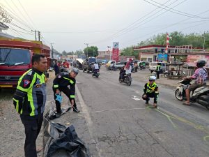 Polisi Lakukan Olah TKP Kecelakaan Maut di Jalinsum Lahat–Lubuk Linggau, Satu Pengendara Motor Tewas