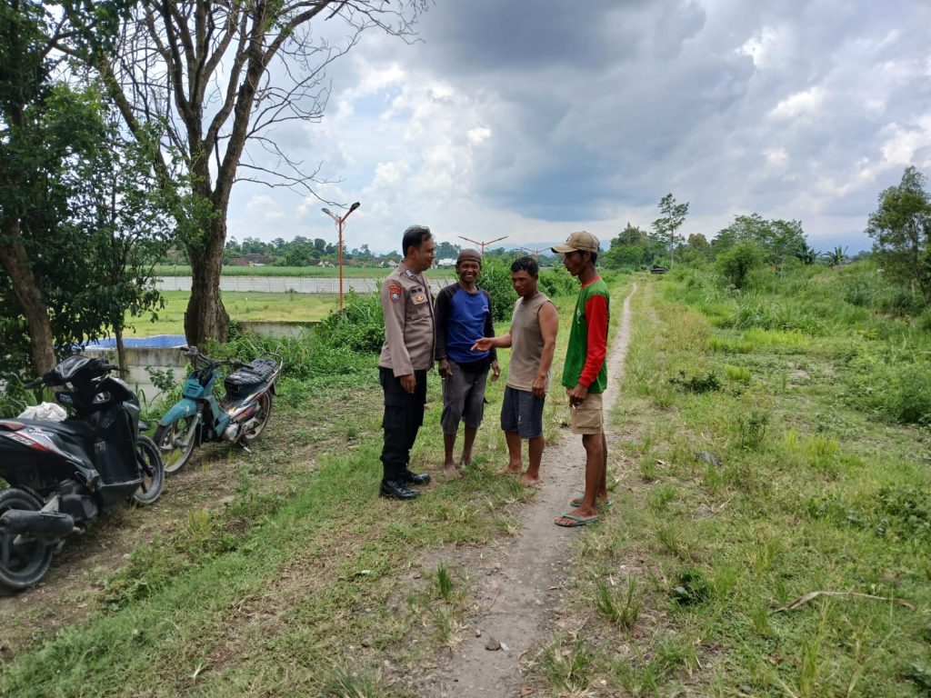 Polsek Sanankulon Aktif Dukung Program Ketahanan Pangan Pemerintah