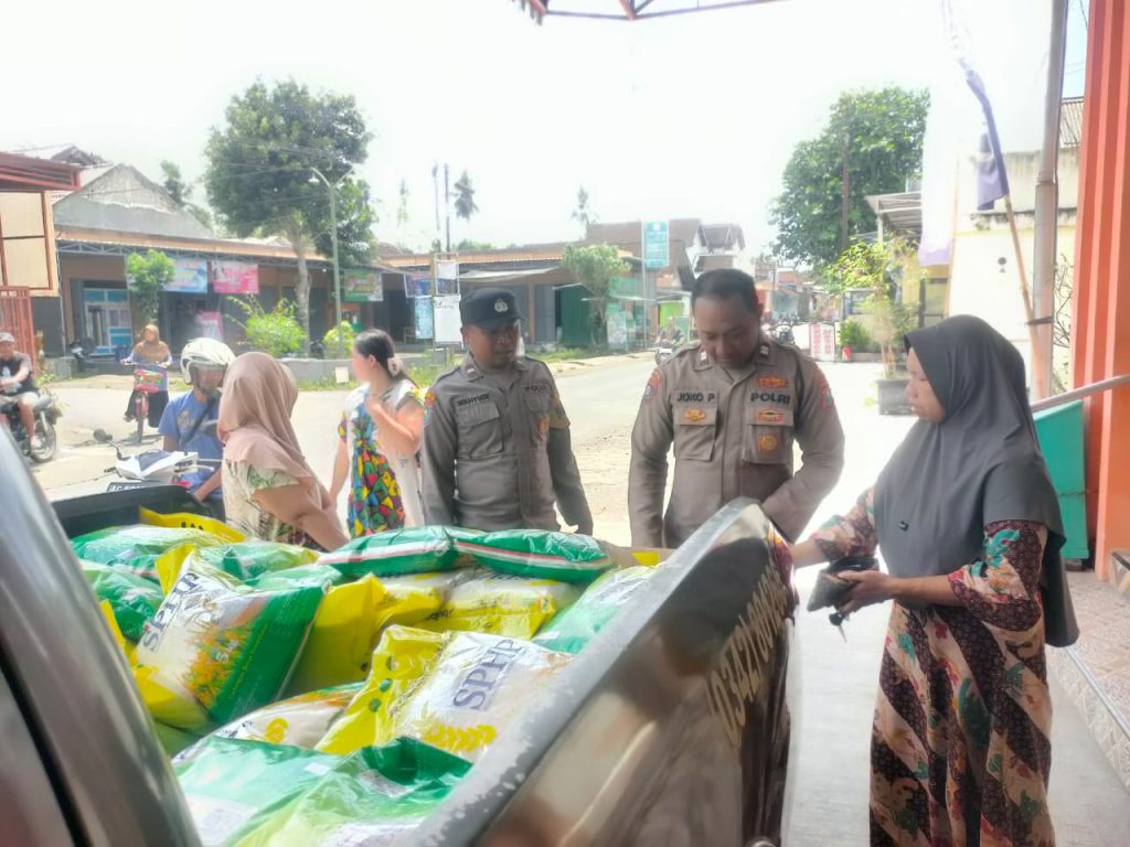 Polsek Sanankulon Aktif Dukung Program Pangan Murah Pemerintah