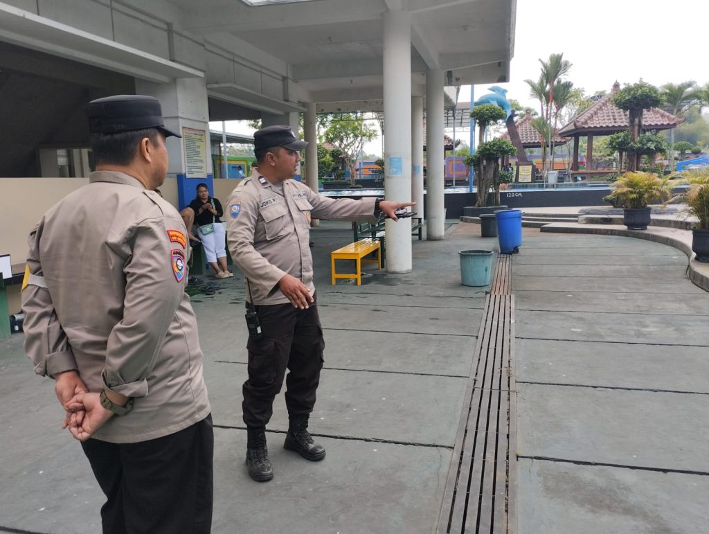 Polsek Sanankulon Amankan Objek Wisata Akhir Pekan, Wujudkan Kenyamanan Pengunjung