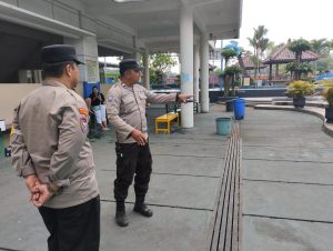 Polsek Sanankulon Amankan Objek Wisata Akhir Pekan, Wujudkan Kenyamanan Pengunjung