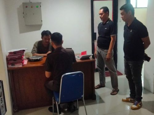 Polsek Sungkai Selatan Serahkan Tersangka Penipuan Lowongan Kerja ke Kejaksaan Negeri Lampung Utara