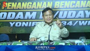 Prabowo Hadiri Rapat Penanganan Bencana di NTT di Tengah Tenda Darurat