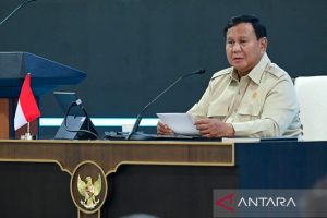 Prabowo Resmikan Ekosistem Motor Listrik Nasional di Cikarang